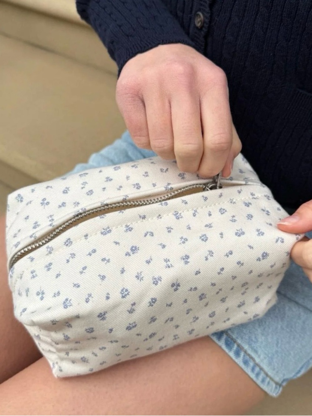🆕-Brandy Melville Floral Cotton Cosmetic Pouch Off White w/ Petite Blue Flowers
